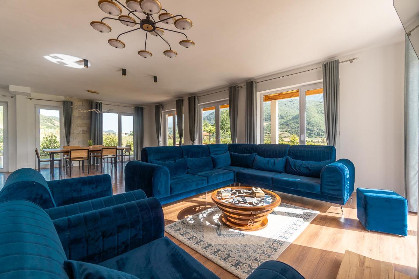 Bujtina Lumo & Pool Villa Përmet Buitenkant foto